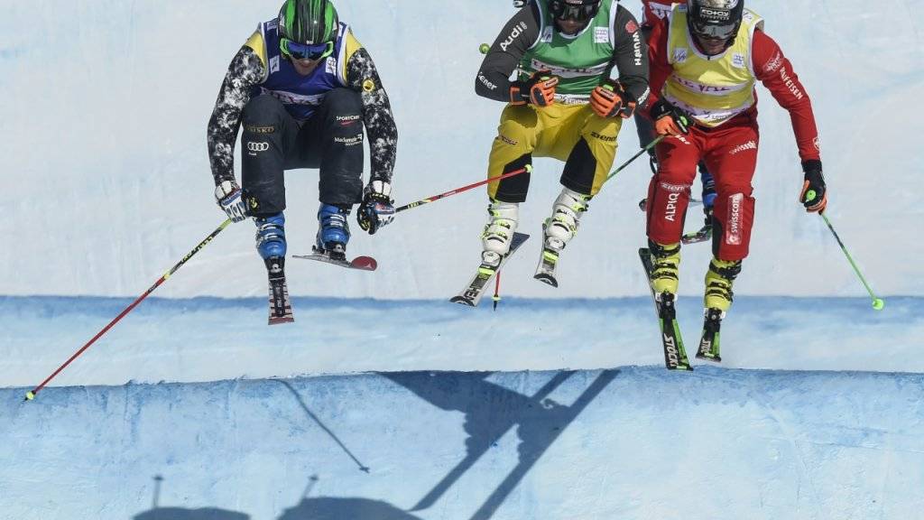 Jonas Lenherr (ganz rechts) war als Siebter der beste Schweizer Skicrosser im russischen Sunny Valley