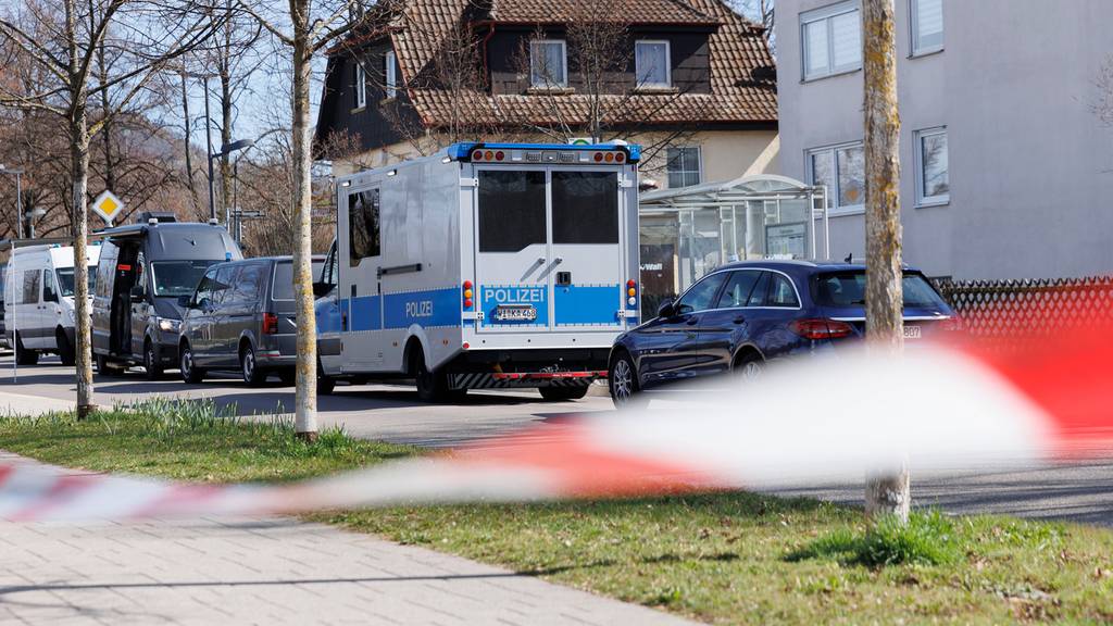 Polizist bei «Reichsbürger»-Razzia angeschossen – Durchsuchungen auch in Schweiz