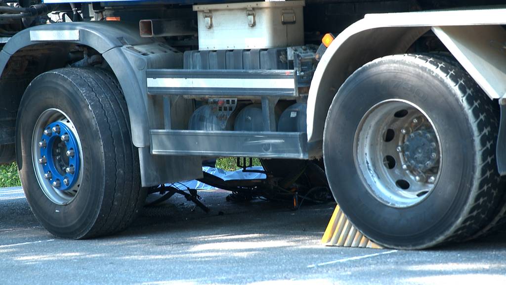 Velofahrerin bei Verkehrsunfall schwer verletzt