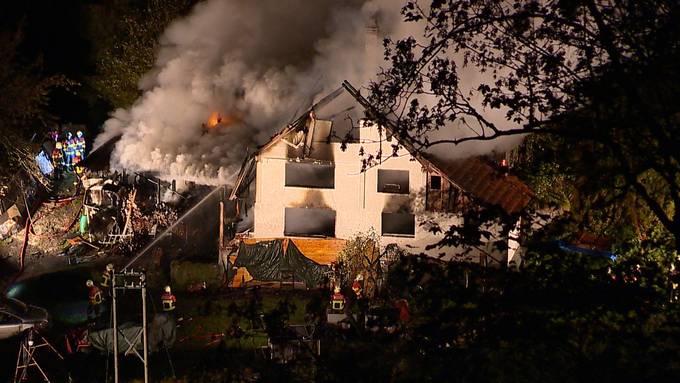 Sechsköpfige Familie verliert bei Brand ihr Zuhause 