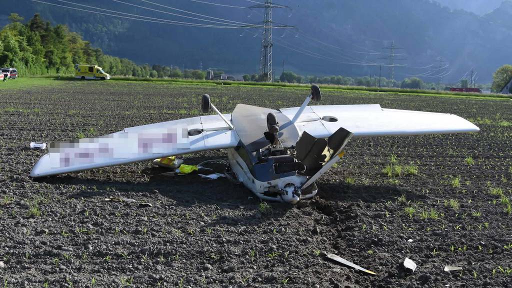 Kurznachrichten: Flugzeug, Landsgemeinde, Prozess, Theater