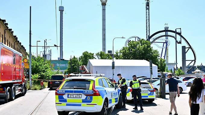 Ein Toter und neun Verletzte bei Achterbahn-Unfall in Schweden