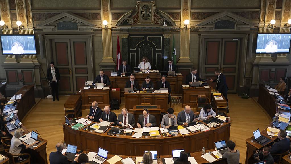 Der St. Galler Kantonsrat hat am Montagnachmittag über die Konsequenzen aus der Covid-19-Pandemie debattiert. (Archivbild)