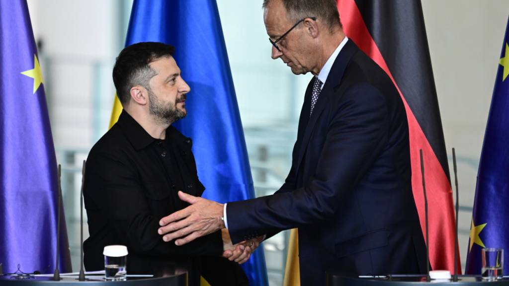 Merz empfängt Selenskyj am Montag - Europäer kommen zusammen
