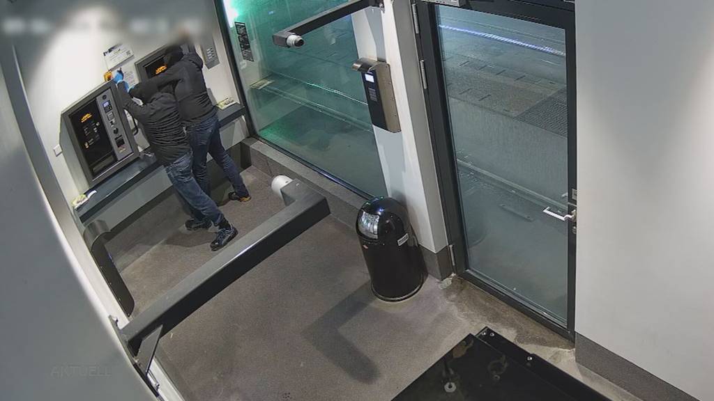 Doppel-Einbruch: Diebe schlagen in Bremgarten bei der Autowaschanlage und beim Nachbar zu