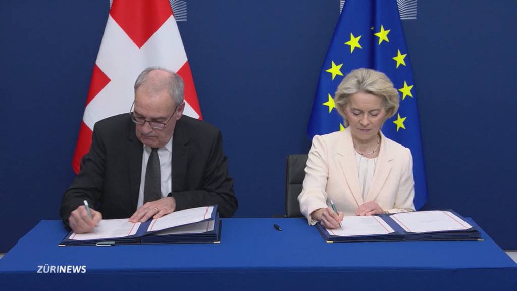 Bundespräsident Guy Parmelin unterschreibt EU-Verträge