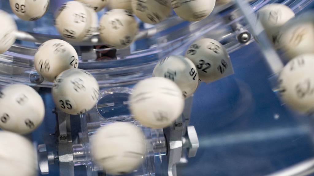 Bei der Swiss-Lotto-Ziehung vom Samstag hat ein Glückspilz eine Million Franken gewonnen. (Archivbild)