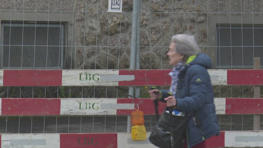Luxram-Gebäude in Arth bröckelt weiter - doch der Abriss ist kompliziert