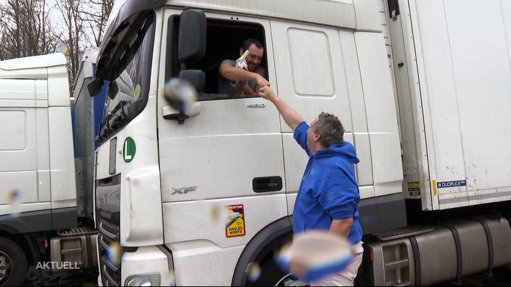 Weihnachtsüberraschung für LKW-Fahrer