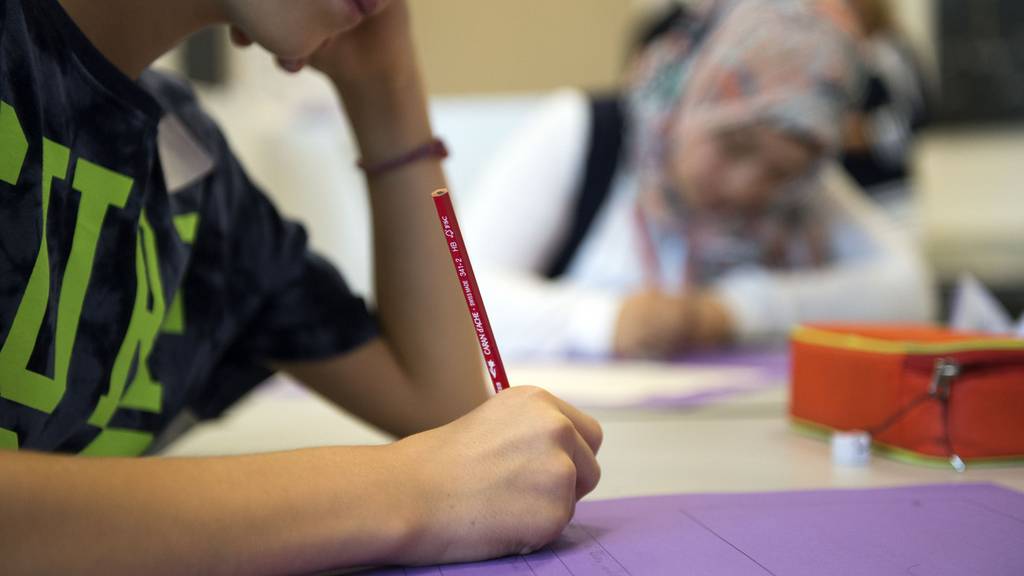 Mehr Lohn für Lehrer und Staatsangestellte