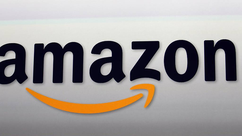 Der US-Internetriese Amazon stellt ebenso wie die Versandkonzerne Zalando und Next seine Zusammenarbeit mit dem englischen Distributor Boohoo ein. Boohoo steht wegen Lohndumping am Pranger. (Archivbild)