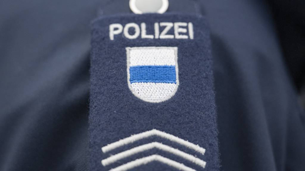 Zwei Parfumdiebinnen werden in Cham ZG festgenommen