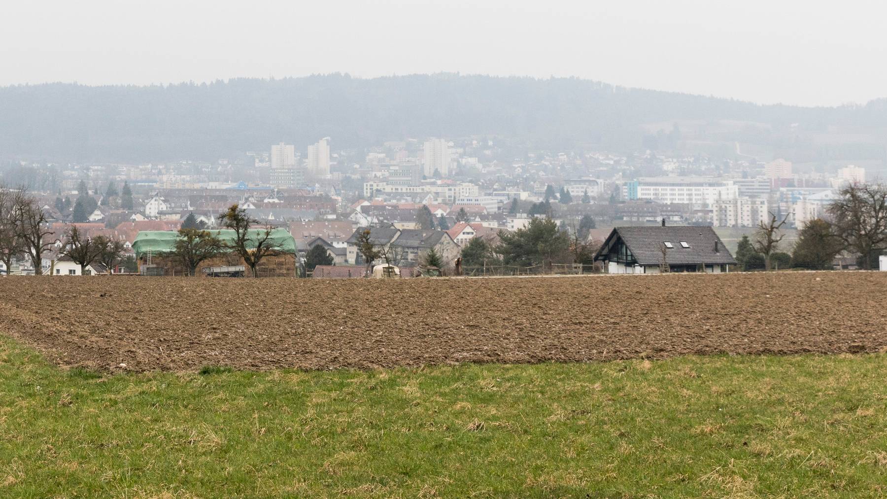 Zwischen Dorf und Stadt: Regensdorf im Kanton Zürich.