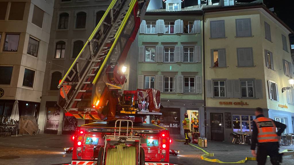 Kartonschachteln fangen Feuer: Brand in der St.Galler Innenstadt