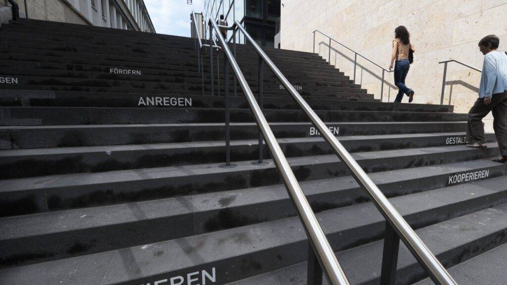 Der Zugang zur Primarlehrerausbildung soll im Kanton Zürich erleichtert werden. (Archivbild)
