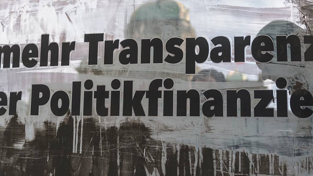 Investitionen für Abstimmungskampagnen sollen transparenter werden