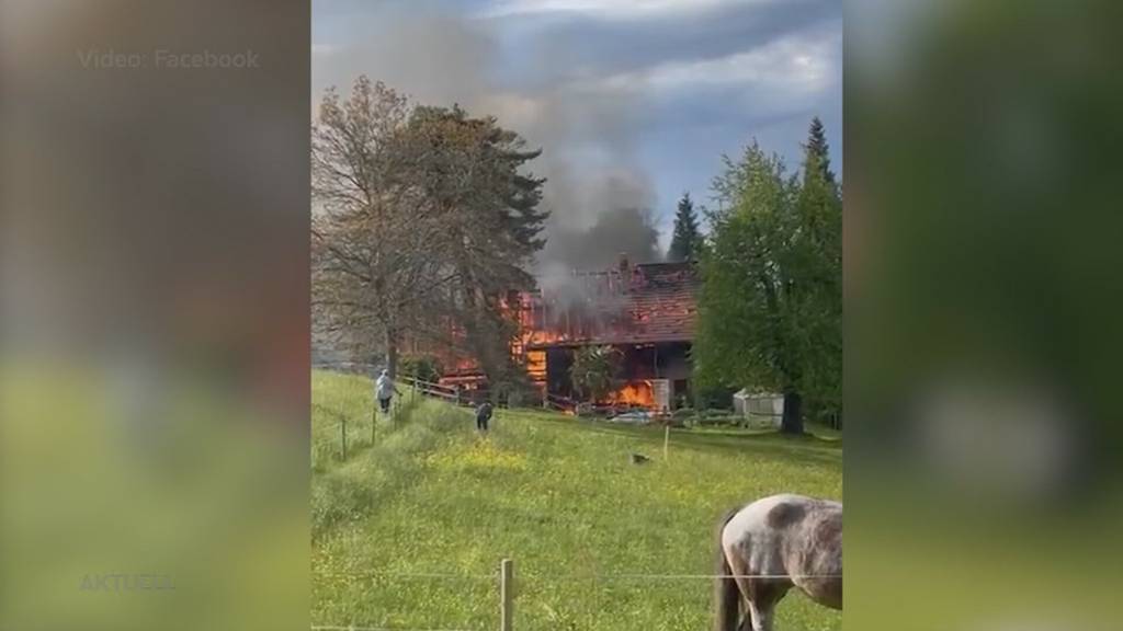 Bauernhof zerstört: In Gontenschwil brennt ein Wohnhaus inklusive Scheune