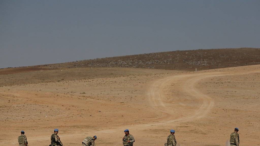 Türkische Soldaten an der türkisch-syrischen Grenze. Irak hat sich beim UNO-Sicherheitsrat über die Stationierung türkischer Soldaten auf irakischem Gebiet beschwert.