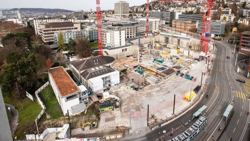 Der Grundstein für den Neubau des Universitätsspitals Zürich ist gelegt.