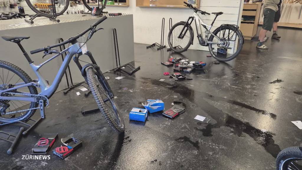 Einbruch in Velogeschäft: Unbekannte richten in Ennenda GL grossen Schaden an