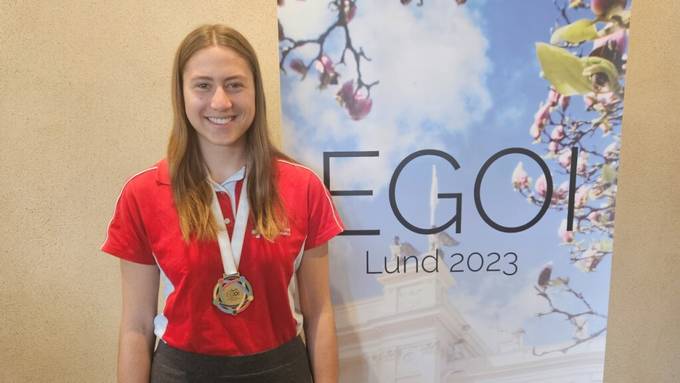 Erlacherin gewinnt Gold an Europäischer Informatik-Olympiade