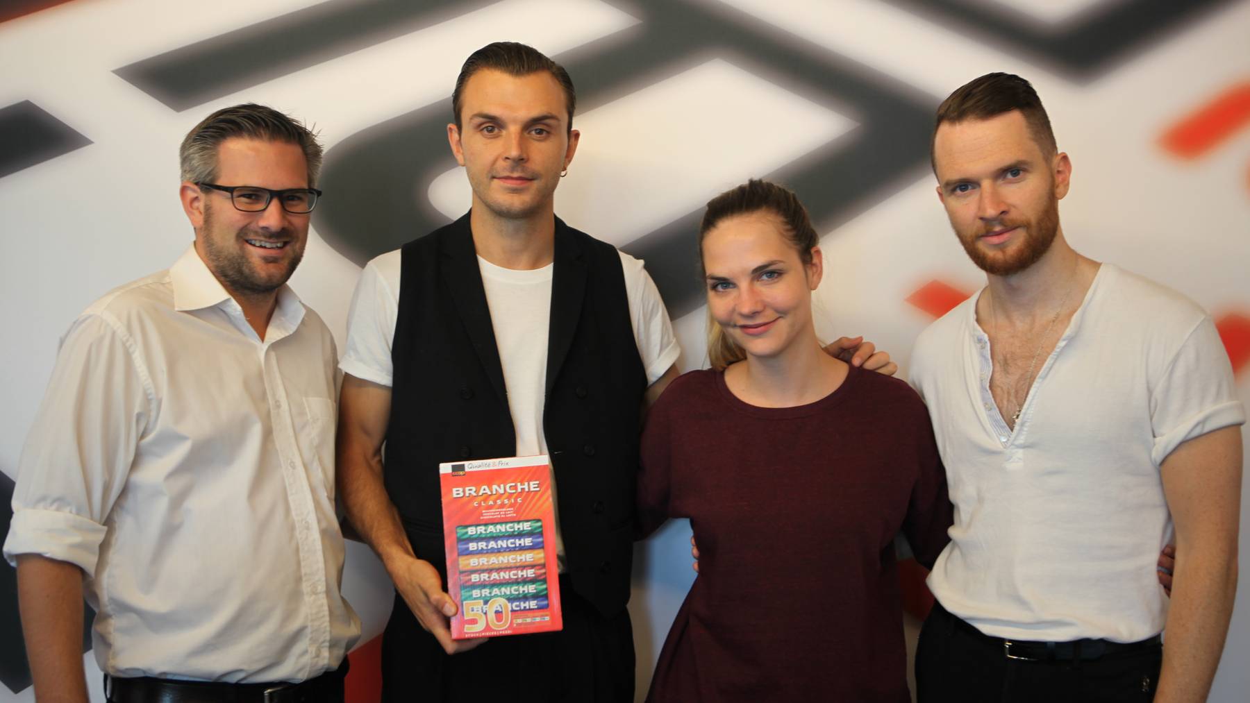 Hurts präsentieren ihr neues Album «Surrender»