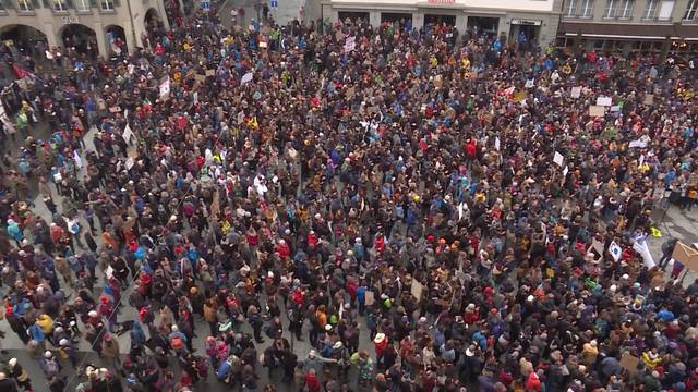 Schüler-Klimastreik von Basel bis nach Bellinzona