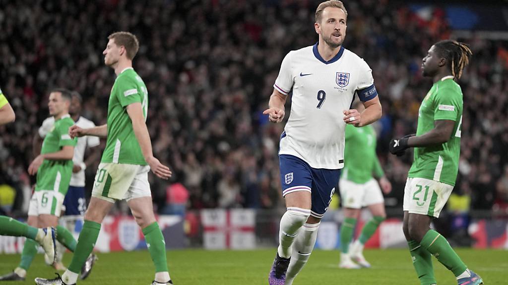 Mit Kantersieg zum Aufstieg: Harry Kane eröffnet gegen Irland den Torreigen mit seinem verwandelten Penalty zu Beginn der zweiten Halbzeit