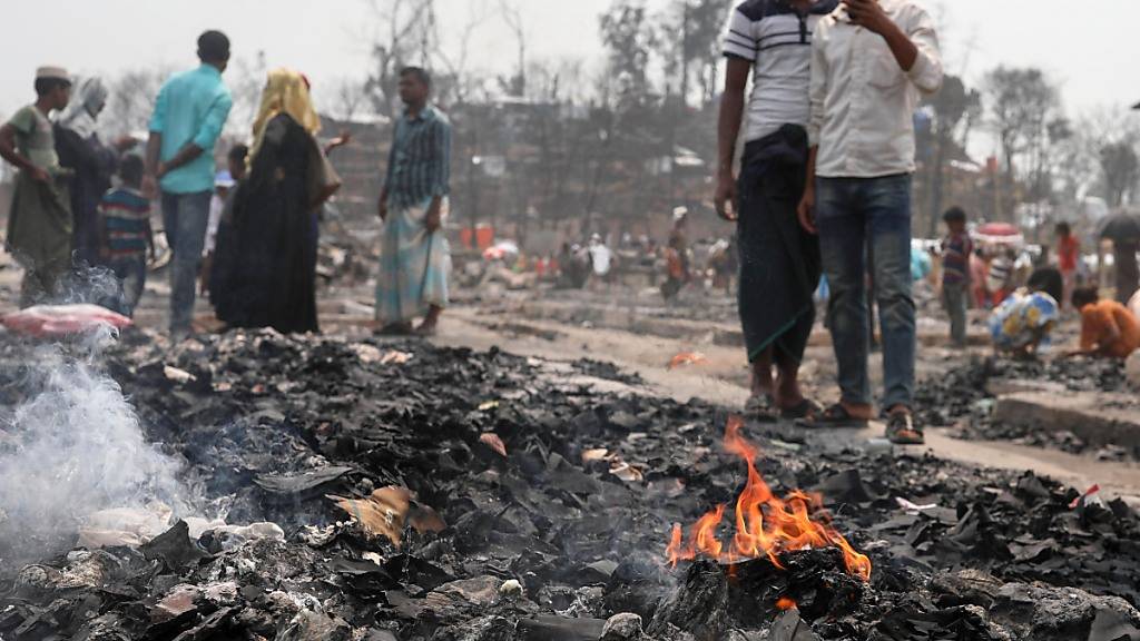 UN wollen Rohingya-Unterkünfte nach Brand wiederaufbauen