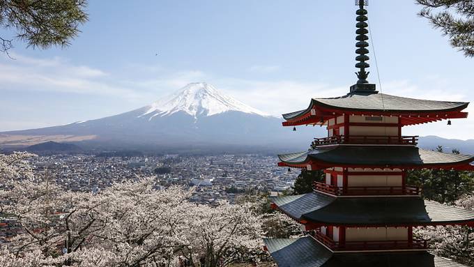 Ratingagentur Fitch senkt Rating-Ausblick für Japan auf «negativ»