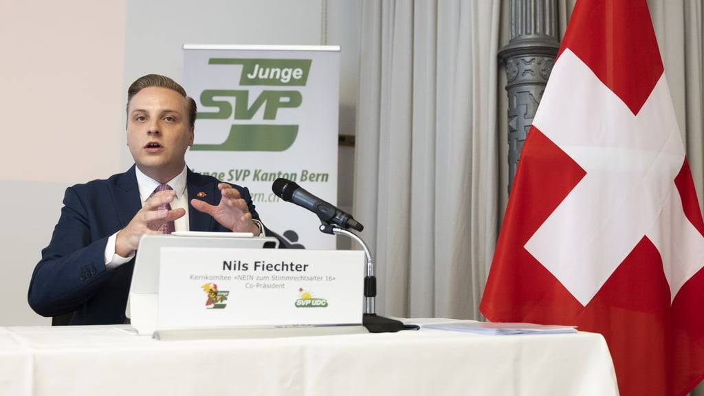 Parteipräsident Nils Fiechter solle sich klar von der «Jungen Tat» distanzieren.