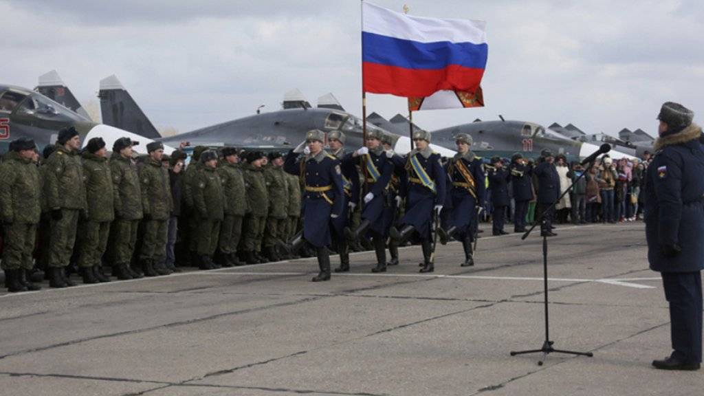 Russische Truppen zurück aus Syrien werden am Dienstag zuhause empfangen.