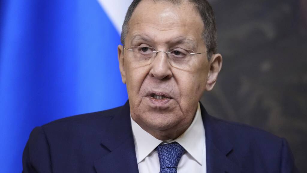ARCHIV - Der russische Außenminister Sergej Lawrow nimmt nach seinem Treffen mit den Außenministern der Konföderation der Sahel-Staaten an einer gemeinsamen Pressekonferenz teil. Foto: Pavel Bednyakov/Pool AP/dpa