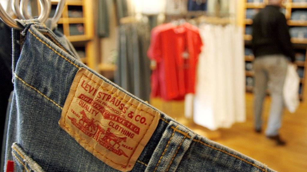 Der kürzliche Börsengang des Jeans-Herstellers Levi Strauss schmälerte den Gewinn im zweiten Quartal gehörig. (Symbolbild)
