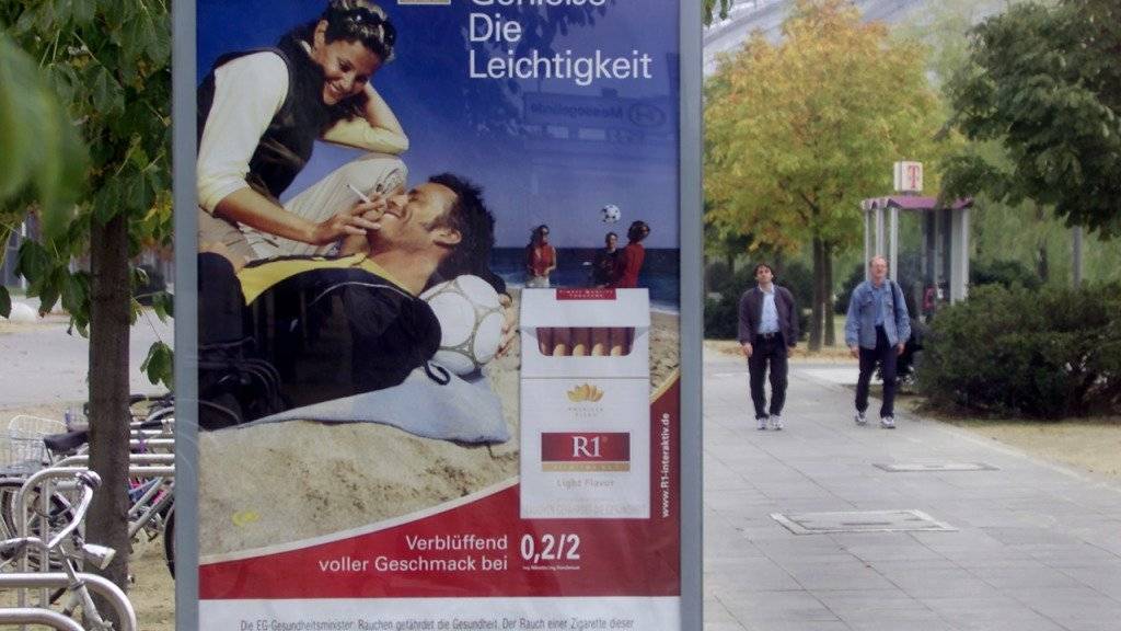 Ab 2020 nicht mehr erlaubt: Eine Werbung für Zigaretten in Leipzig. (Symbolbild)
