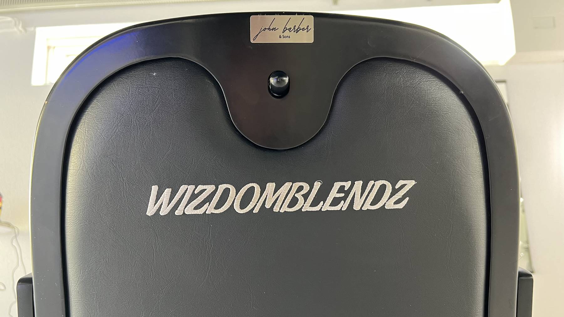 Personalisierter Friseurstuhl von «Wizdomblendz».
