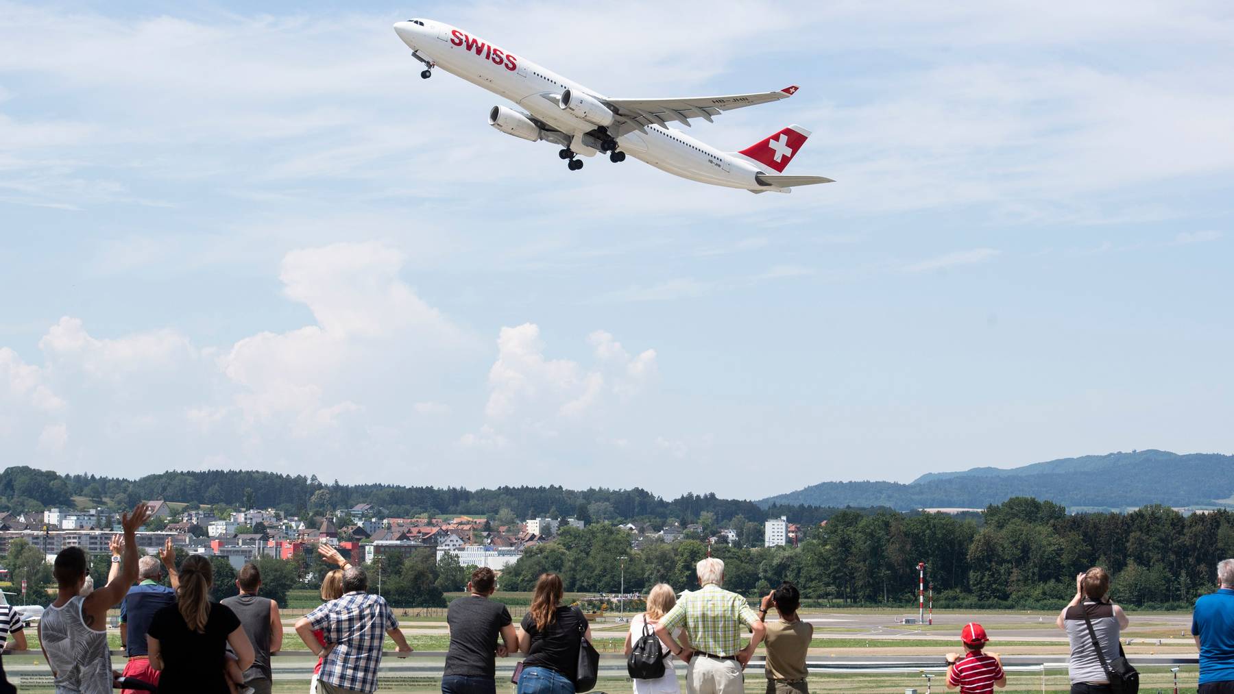 Auch die Schweizer Behörden sollen künftig Zugriff haben auf die gesammelten Daten über die Flugpassagiere.