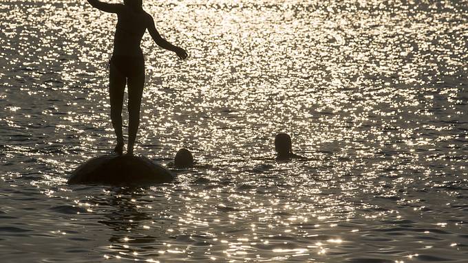 Zuger Strandbad kann vergrössert werden