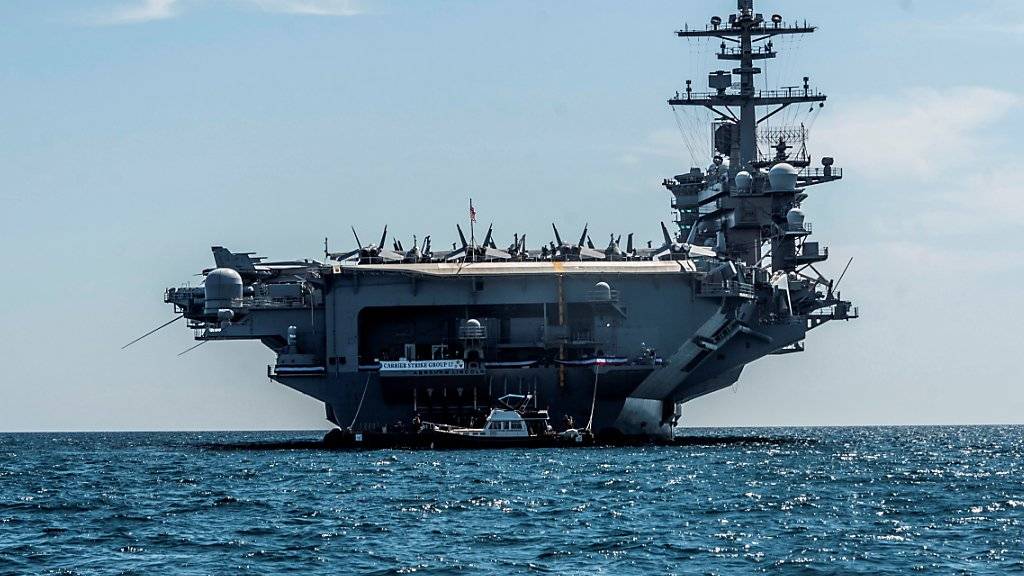 Die USA verlegen angesichts des Streits mit dem Iran mehrere ihrer Streitkräfte in den Nahen Osten - darunter den Flugzeugträger USS Abraham Lincoln. (Archivbild)