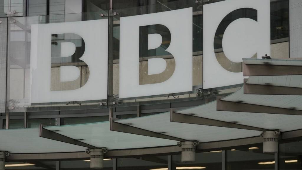 Der Hauptsitz der BBC. Foto: Kin Cheung/AP/dpa