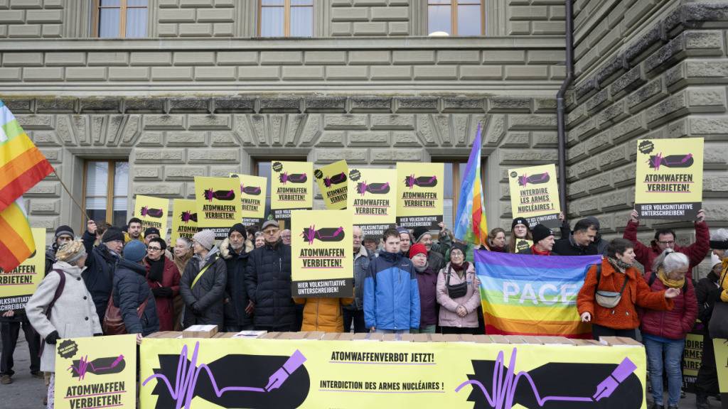 Stimmbevölkerung soll über ein Atomwaffenverbot entscheiden