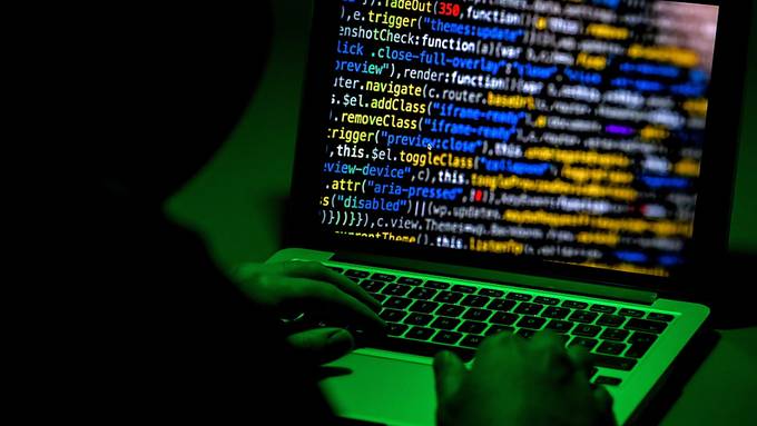 Studie: Fast Hälfte der Grossunternehmen Opfer von Cyberangriffen