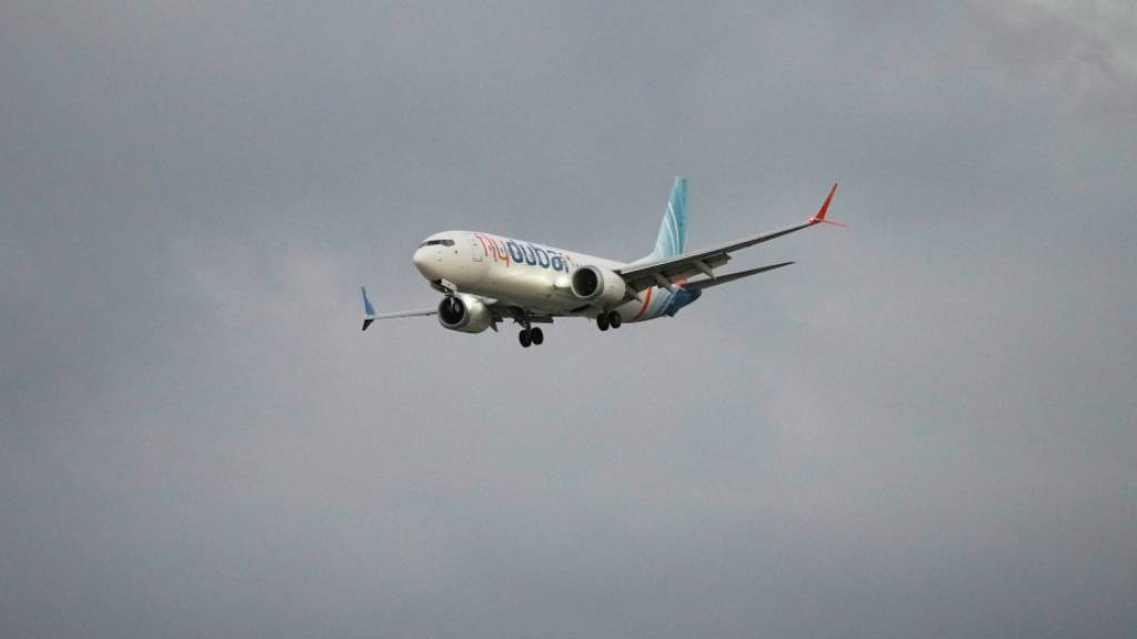 ARCHIV - Ein Flugzeug der Fluggesellschaft Flydubai. Foto: Ohad Zwigenberg/AP/dpa/Archivbild