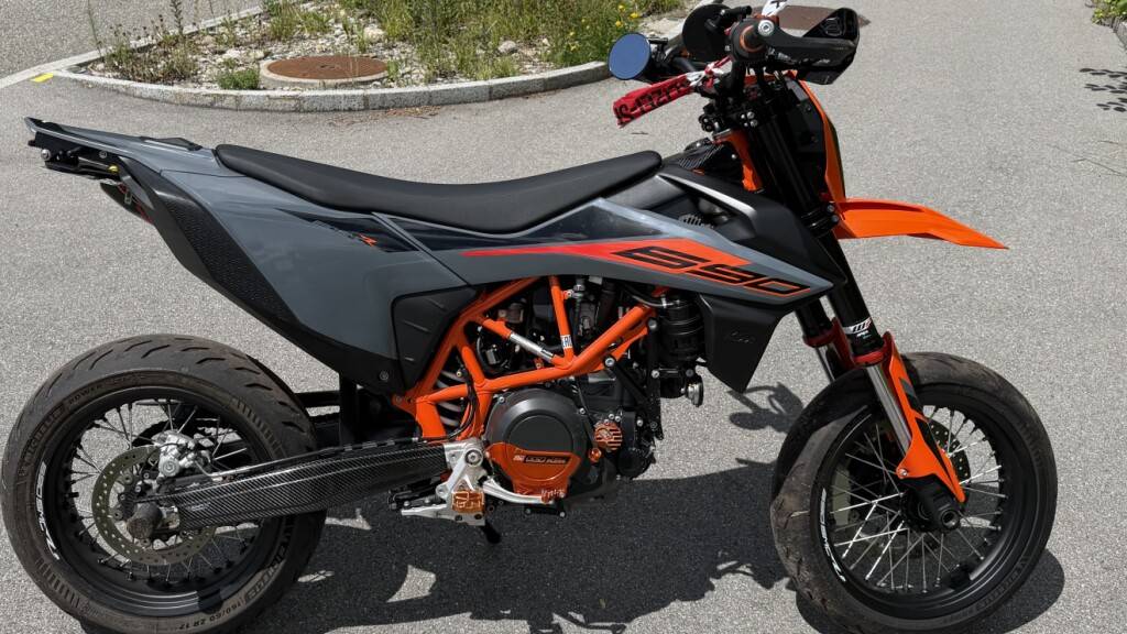 Motorradfahrer stürzt in Appenzell AI nach Verfolgungsjagd