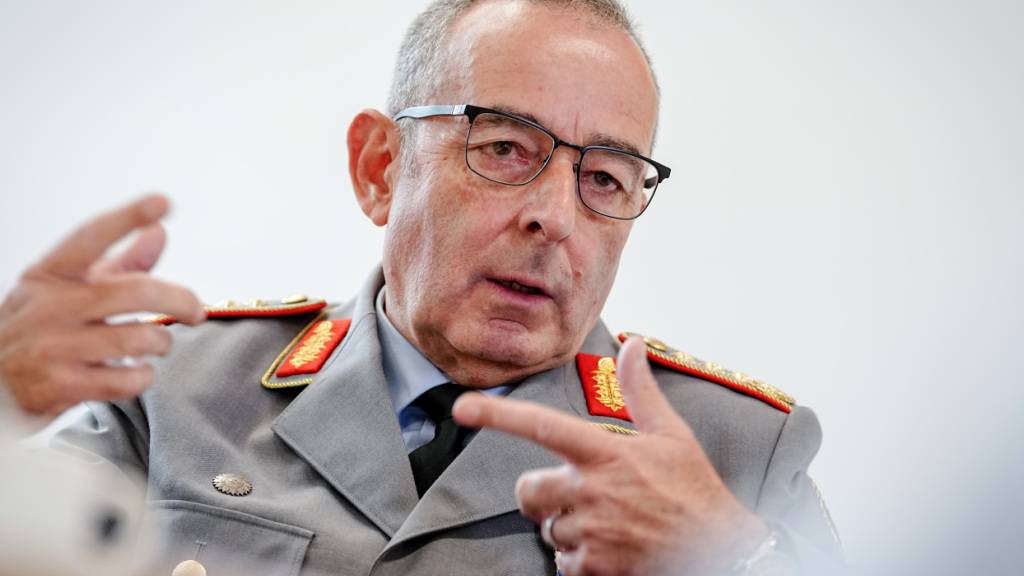 ARCHIV - Deutschlands ranghöchster Soldat, Carsten Breuer. Foto: Kay Nietfeld/dpa