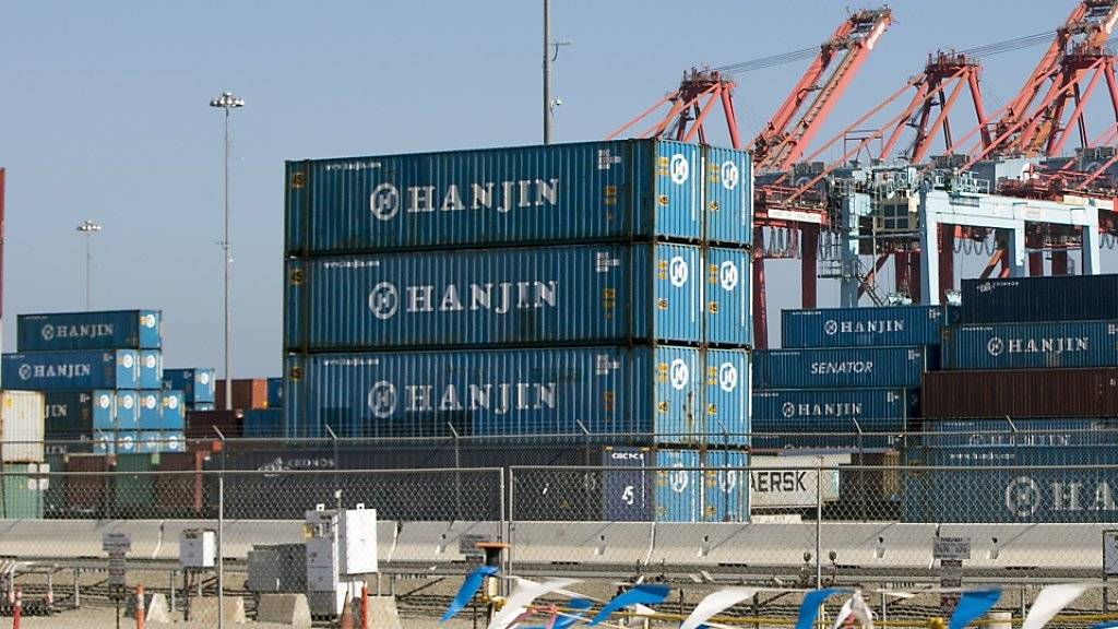Die südkoreanische Reederei Hanjin behilft sich des US-Gläubigerschutzes, damit Gläubiger nicht Schiffe beschlagnahmen können. (Archivbild)