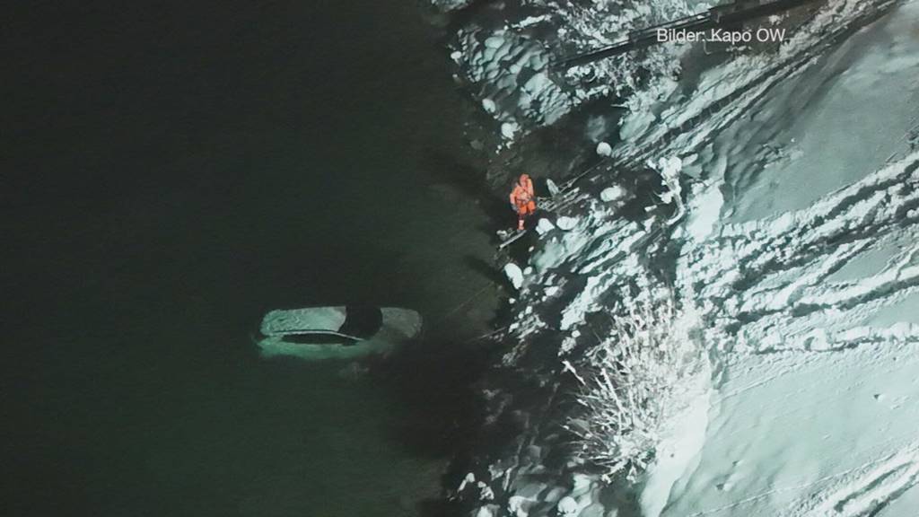 Nach Unfallfahrt in Lungerersee laufen Ermittlungen gegen Fahrer