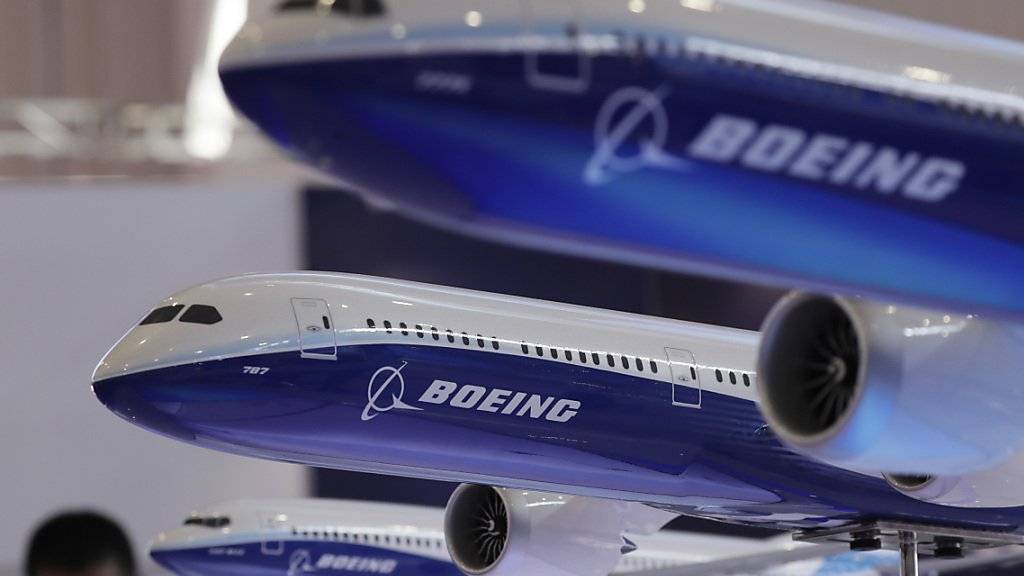 Die Flugzeugbauer Boeing und Embraer rechnen nach postiven Signalen der brasilianischen Regierung mit einem Zusammenschluss noch im laufenden Jahr. (Archivbild)