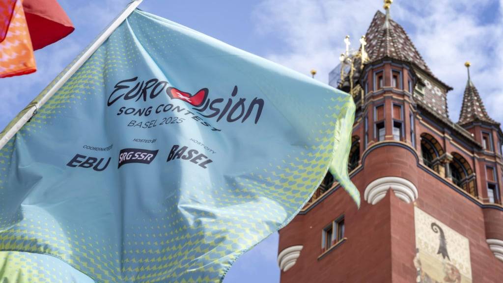 Das Gastgeberland Schweiz ist bereit: In Basel ist der Eurovision Song Contest vor dem Rathaus offiziell gestartet. (KEYSTONE/Georgios Kefalas)