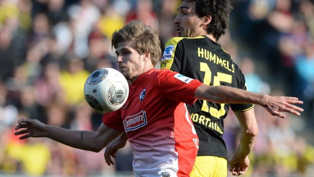 Philipp Zulechner spielte vor dem Abstieg mit Freiburg in der Bundesliga, hier gegen Dortmund